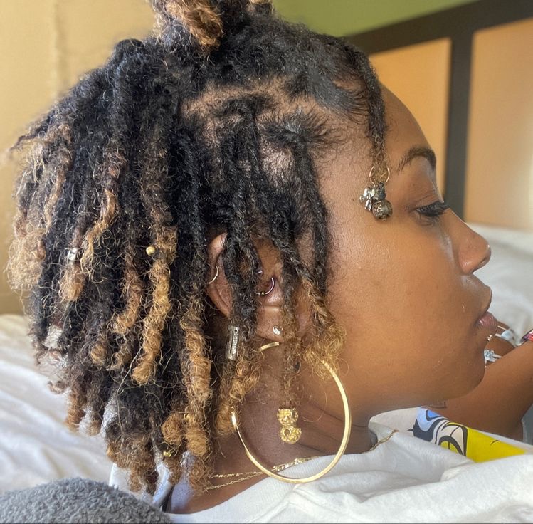 14 EASY HAIRSTYLES FOR SHORT NATURAL HAIR ON BLACK WOMEN